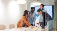 Groupe de collègue en rencontre
