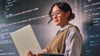 Femme informaticienne