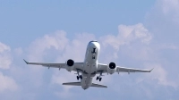 avion dans le ciel